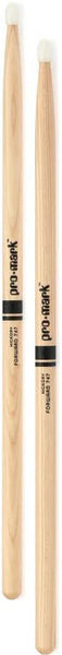 Promark Hickory 747 Nylon Tip drumstick  TX747N